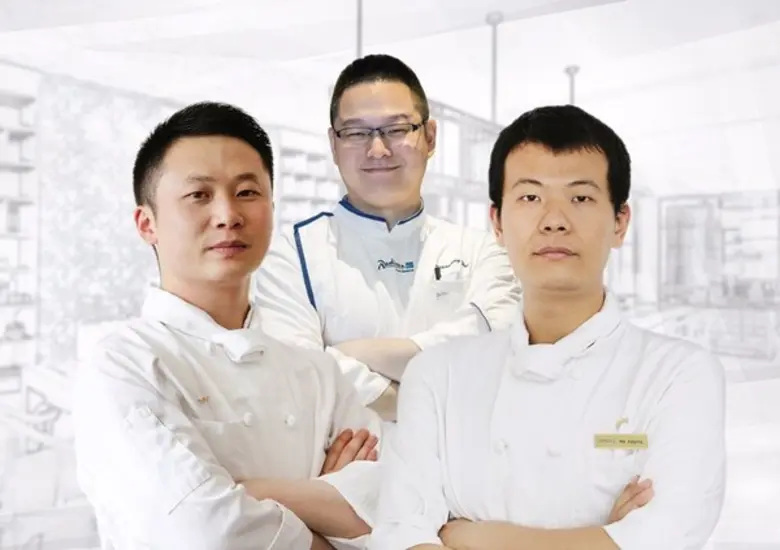 ห้องอาหาร ไชน่าเทเบิ้ลในเวนิวส์ ภูมิใจนำเ...