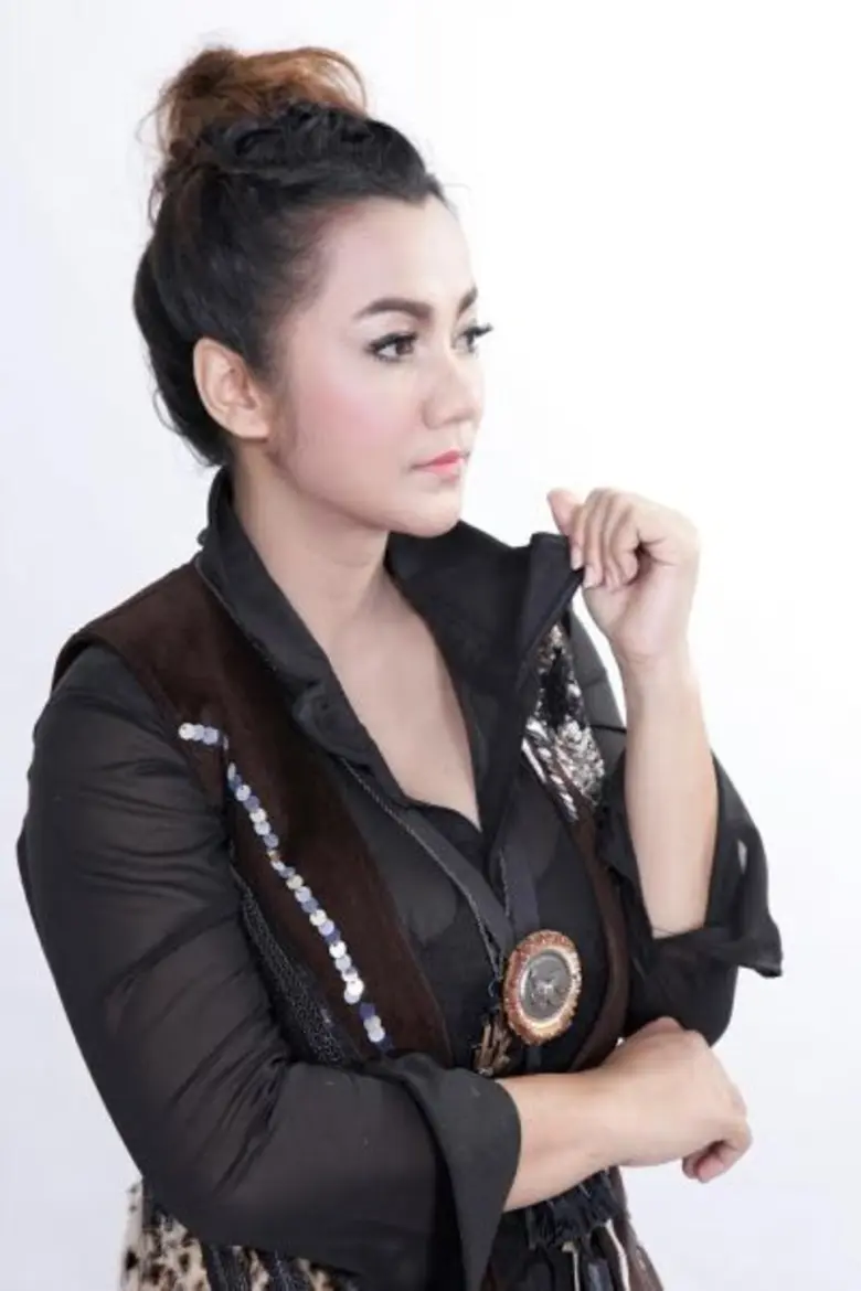 14 ปี คว้าใบปริญญา บิว กัลยาณี อาร์สยาม สมใจได้สวมชุดครุย รู้สึกสวยที่สุดในชีวิต