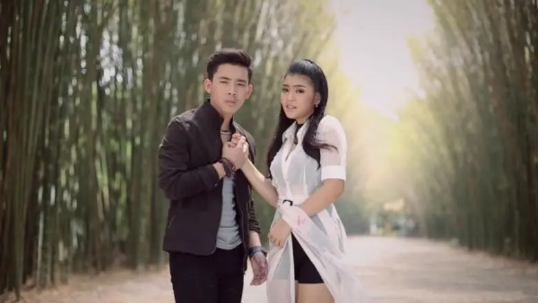 ใครอยากฟังเสียงสะอื้นในเพลง กอดครั้งสุดท้...