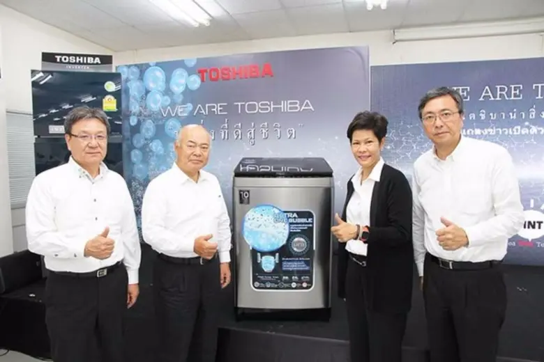 โตชิบาตอกย้าความเป็นผู้นำ ฉลองผลิตตู้เย็น 2 ประตู ครบ 10 ล้านเครื่อง พร้อมเผยโฉมผลิตภัณฑ์ใหม่รับหน้าฝน