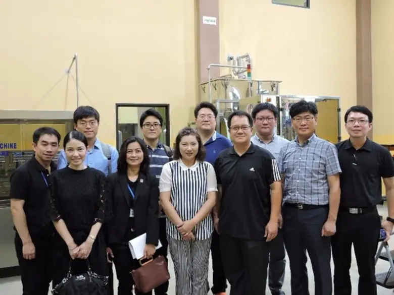 นายคมสัน วัฒนวนาพงษ์ ผู้อำนวยการฝ่ายกิจกา...