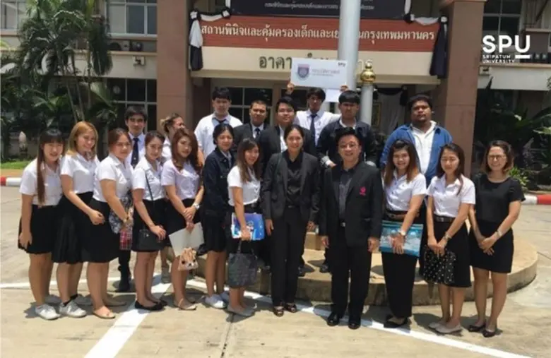 ดร.สุรียฉาย พลวัน ผู้ช่วยคณบดีฝ่ายวิชาการ...