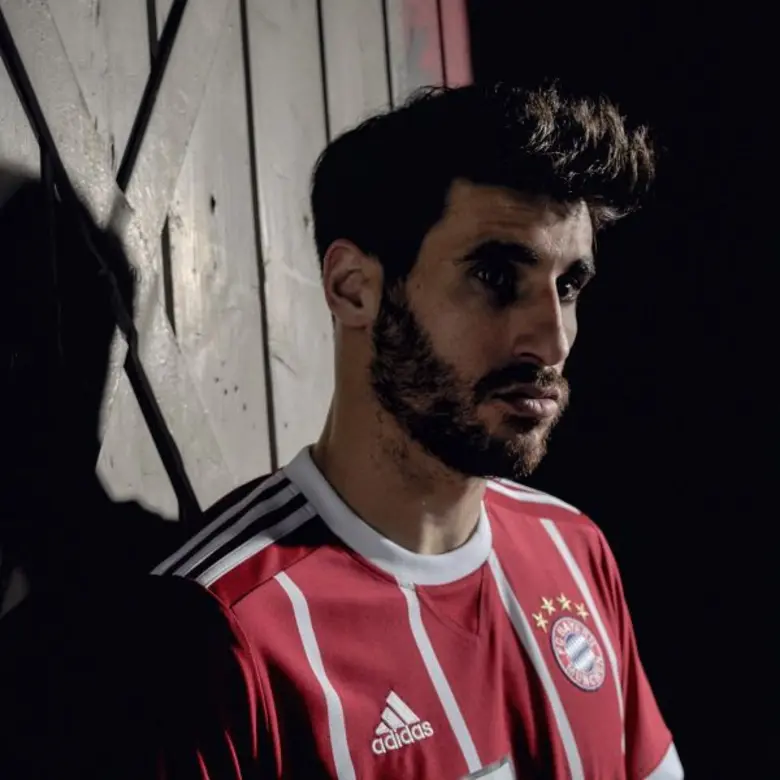 อาดิดาสเปิดตัวชุดฟุตบอลทีมเหย้าของบาเยิร์น มิวนิค ซีซั่น 2017/18