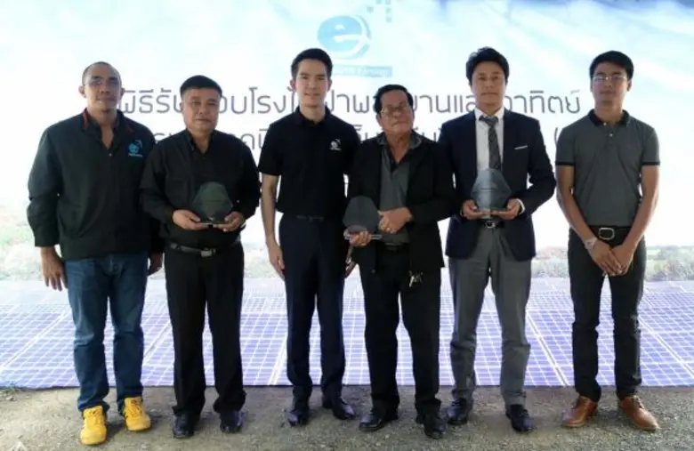 นายรชต ยอดบางเตย (ที่3จากซ้าย) รองประธานเ...