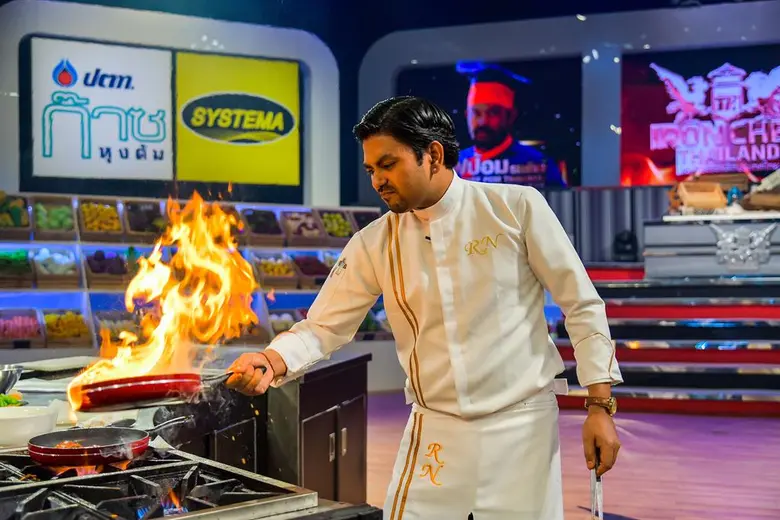 เชฟกระทะเหล็ก ประเทศไทย (IronChef Thailan...