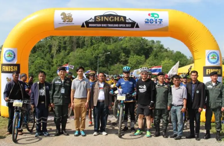 ว่าที่ รต.หญิง ภูมิขวัญ ห่างภัย คว้าแชมป์หญิงโอเพ่น “สิงห์ – คลองพระพุทธ เมาเท่นไบค์ ไทยแลนด์ โอเพ่น 2017” สนาม3 ณ สนามอ่างเก็บน้ำคลองพระพุทธ