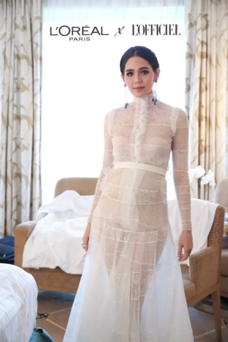 ชมพู่ กับลุคเซ็กซี่เบาๆร่วมปาร์ตี้ดินเนอร์เอ็กซ์คลูซีฟ