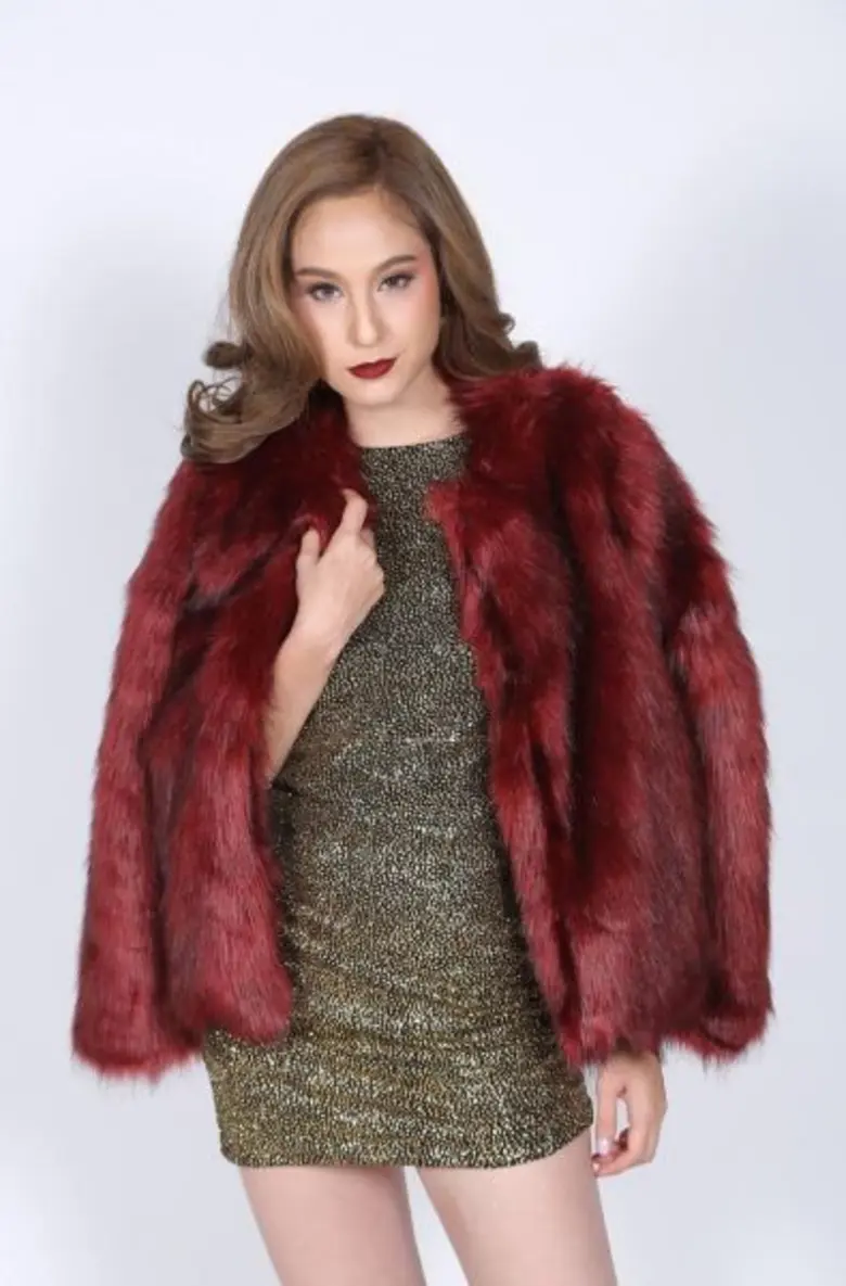 เรื่องย่อ: มายา