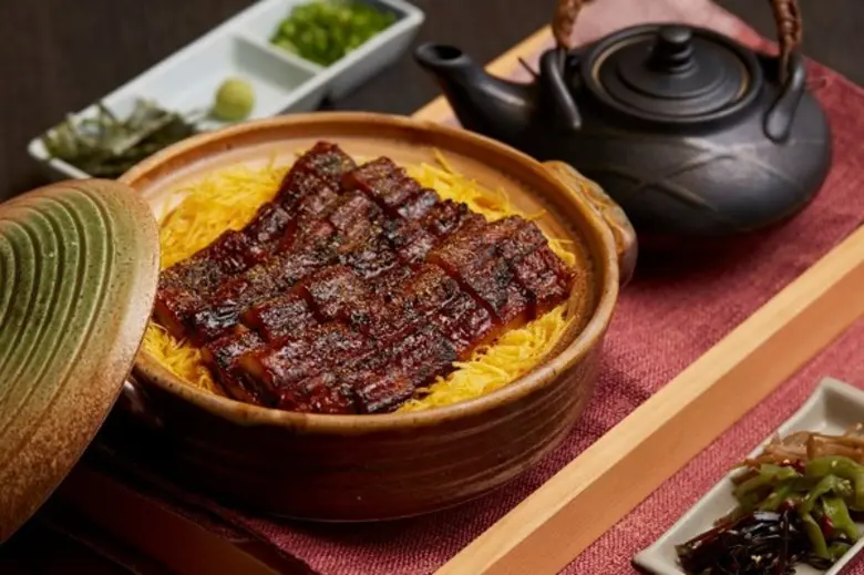 เมนูปลาไหลพรีเมี่ยมจากคิวชู ห้องอาหารคิซา...