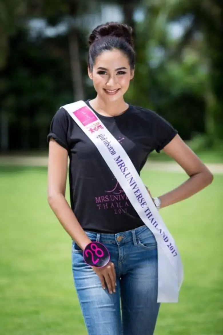 ลุ้นตัวโก่ง...โค้งสุดท้ายกับเวทีแรกในเมืองไทย!!! ประชัน 30 สาวงามที่แต่งงานแล้ว ท้าชิงมงกุฎ MRSUT2017