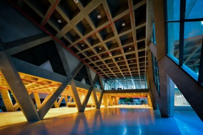 ศ.ดร.อภิรัฐ ศิริธราธิวัตร คณบดีคณะวิศวกรร...