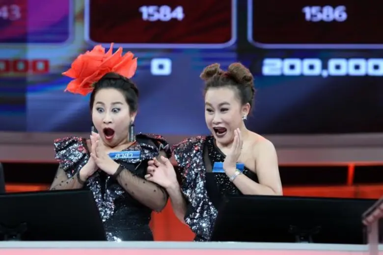 ทีวีไกด์: รายการ “The Money Drop Thailand” “ลูลู่ - ลาล่า อาร์สยาม” สั่น! แต่พร้อมสู้! ขอซิวแจ๊คพอต เพื่ออัพสวย!!!