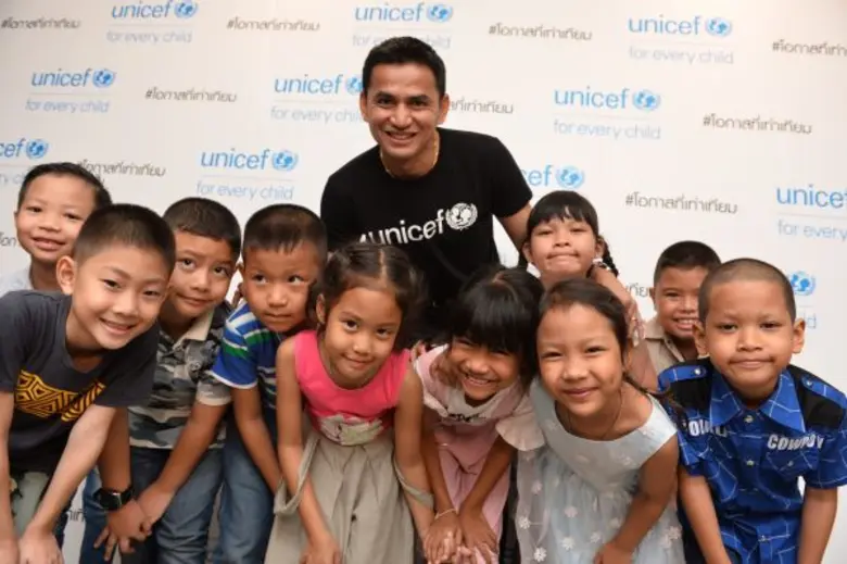 “ซิโก้” รับตำแหน่ง Friends of UNICEF คนใหม่ ชวนแฟนบอลโพสต์ท่า “เท่ากับ” รณรงค์โอกาสที่เท่าเทียมเพื่อเด็กทุกคน