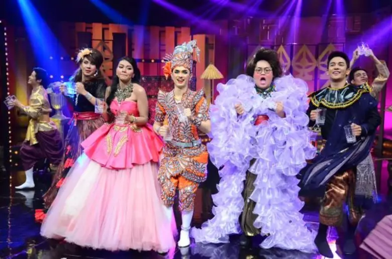 แก๊ง4โพดำถึงกับสั่นคลอน เมื่อลิเกหนุ่มรูป...