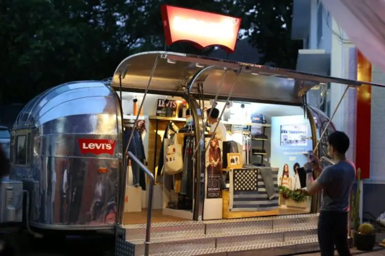 ลีวายส์ เฉลิมฉลองครบรอบ 144 ปียิ่งใหญ่ เนรมิตงาน '501 DAY CELEBBRATION’ รวมสาวกคนรักยีนส์ กับบรรยากาศสุดชิค พร้อมเปิด www.levis.co.th เอาใจนักช็อปออนไลน์