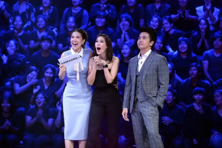 ทีวีไกด์: รายการ "The Love Machine วงล้อ...ลุ้นรัก" “ปาย - สิตางศุ์” พร้อมลาความโสด หาหนุ่ม “มองโลกในแง่ดี มีซิกแพค” ช่วยปรุงสูตรรักละมุนใจ!!!