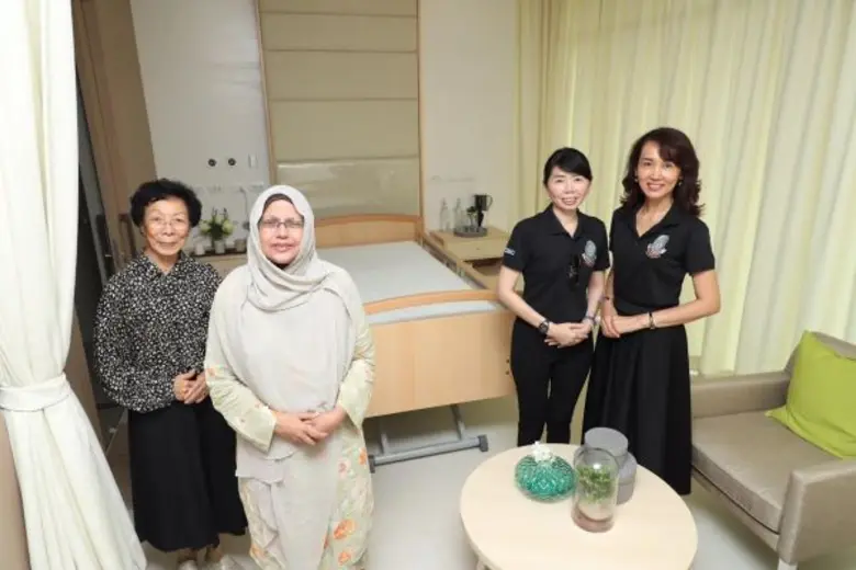 ดาโต๊ะ นาซิเราะห์ ฮุสเซ็น เอกอัครราชทูตมา...