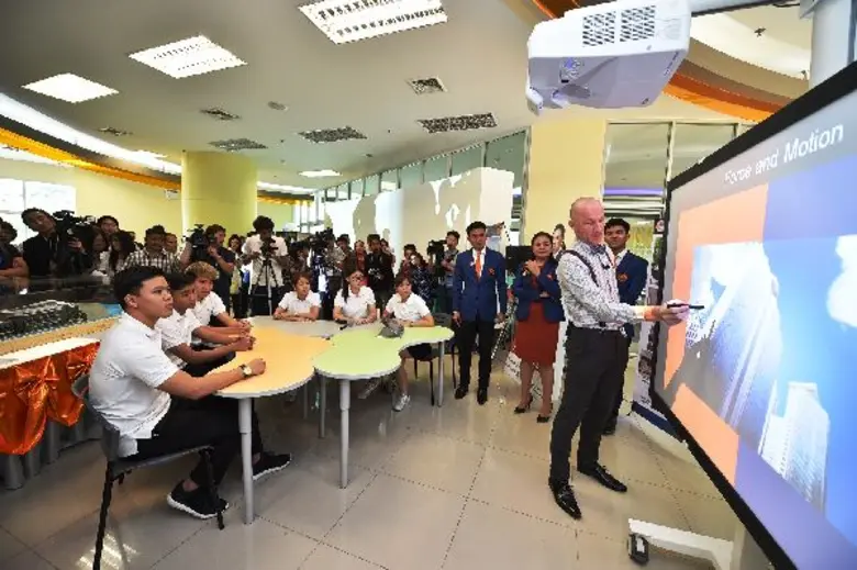 สจล. ดันไทยศูนย์กลางการศึกษาด้านนวัตกรรมของภูมิภาค ผนึกกำลังทุกสถาบันเน้นหลักสูตรภาษาอังกฤษหนุนอุตสาหกรรม New S-Curve