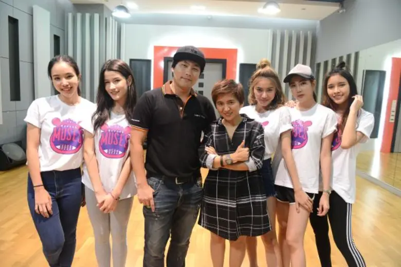 สมกับเป็นว่าที่ศิลปินเกิร์ลกรุ๊ปของ "ค่าย...