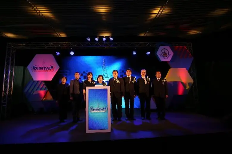 กระทรวงดิจิทัลฯ ปล่อยคาราวาน“ดิจิทัลทรานส์ฟอร์เมชั่นสัญจร 2017” ลุย 12 จังหวัดเป้าหมาย หวังเปลี่ยนผ่านประเทศไทย สู่ “สังคมดิจิทัล”เต็มรูปแบบ