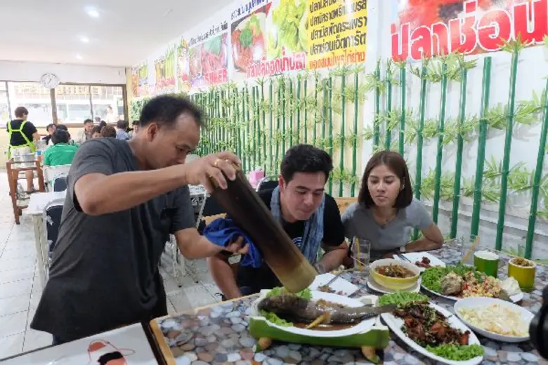 หลงเสน่ห์ถิ่นอีสานเมืองขอนแก่น ไม่รู้ว่าเ...