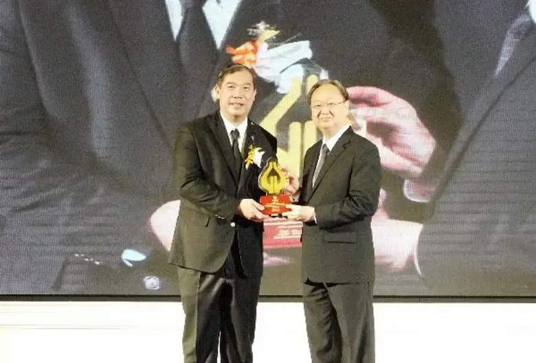 ข้าวมาบุญครอง ผลิตภัณฑ์ข้าวสารบรรจุถุงในเ...