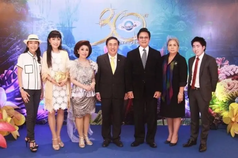 สมบัติ อนันตรัมพร ประธานกรรมการและกรรมการ...