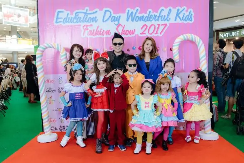 ผ่านพ้นไปแล้วสำหรับงานแฟชั่นโชว์เด็กสุดยิ...