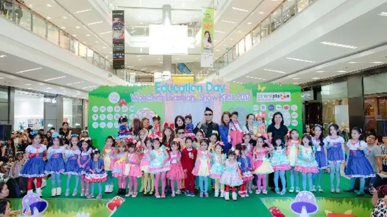 เอ เชิญยิ้ม ควง ลูกชายน้องฮีโร่ นำทีมซุปตาร์เด็กเดินแฟชั่นโชว์แบรนด์ "Natcha Kids"