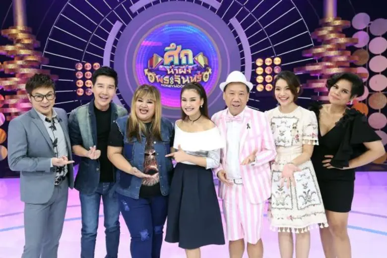 ทีวีไกด์: รายการ “ศึกน้ำผึ้งพระจันทร์” “เห็ดเผาะ เชิญยิ้ม” ควงคู่สามี “กบ ฟ้าประทานหอมหวล2” ออกรายการ “ศึกน้ำผึ้งพระจันทร์” รื้อฟื้นปัญหาครั้งเก่า ก่อไฟในทรวงขึ้นอีกครั้ง!!!