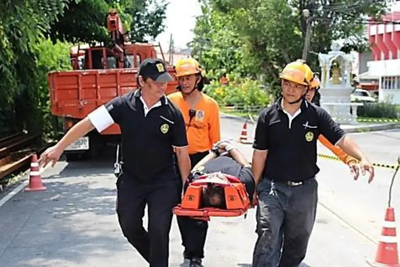 ปภ. โดย ศูนย์ ปภ.เขต 1 ปทุมธานี ฝึกการป้องกันและระงับอัคคีภัยภายในสำนักงาน ของศูนย์ป้องกันและบรรเทาสาธารณภัย เขต 1 ปทุมธานี