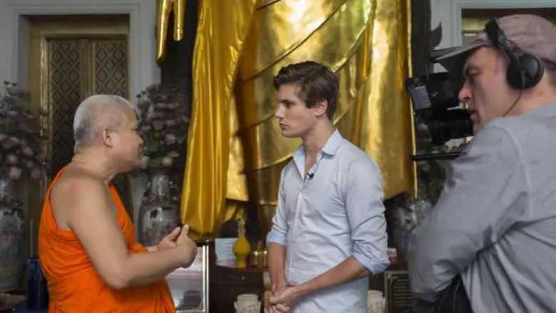 เจมส์ วิลเลียมส์ จะพาผู้ชมทัวร์ 24 ชั่วโม...