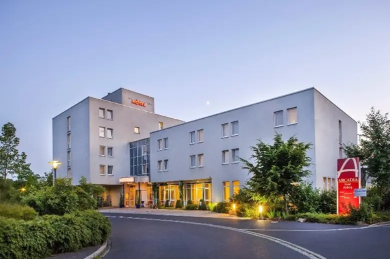 “ยู ซิตี้” ปิดดีลซื้อเชนโรงแรมใหญ่ในยุโรป มูลค่ากว่า 12,300 ล้านบาท