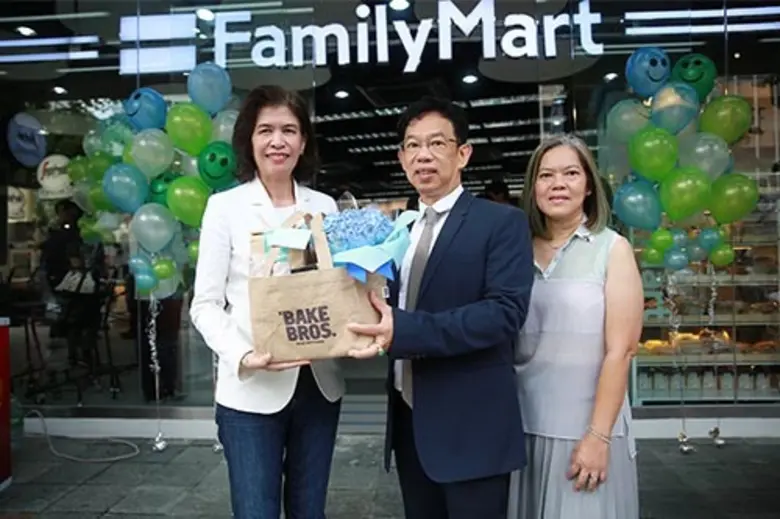 นายทวีรัชฎ์ รัชไชยบุญ ประธานเจ้าหน้าที่บร...