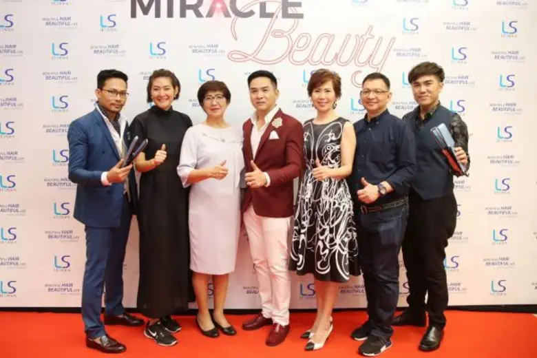 นายเดชฤทธิ์ ณ ตะกั่วทุ่ง รองกรรมการผู้จัด...