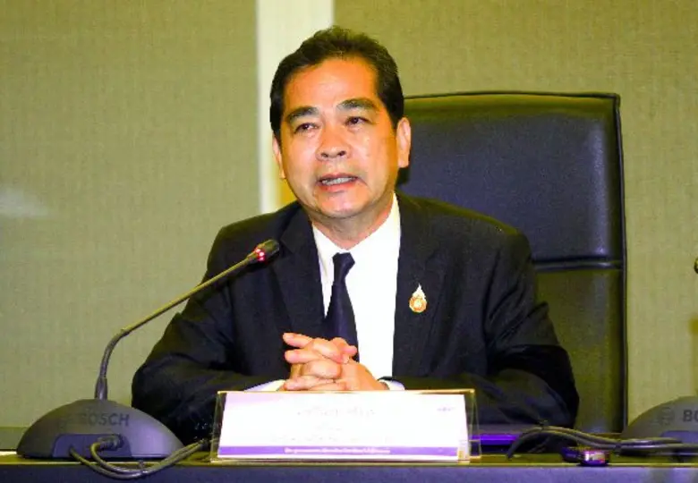 นายวีระชัย ศรีขจร ผู้อำนวยการสถาบันคุณวุฒ...