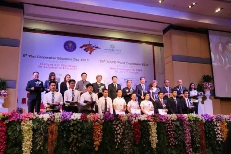 นายทศพร สังข์ประคอง และนายศุภณัฐ จงเจริญม...