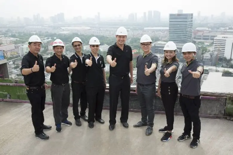 คุณสันทัด ณัฎฐากุล กรรมการผู้จัดการ และปร...