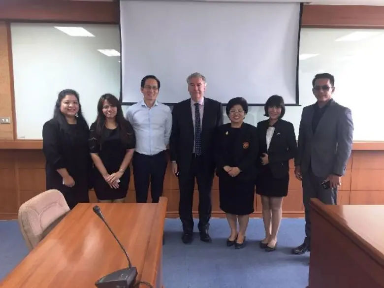 รศ.ดร.จิราภา วิทยาภิรักษ์ รักษาการแทนคณบด...