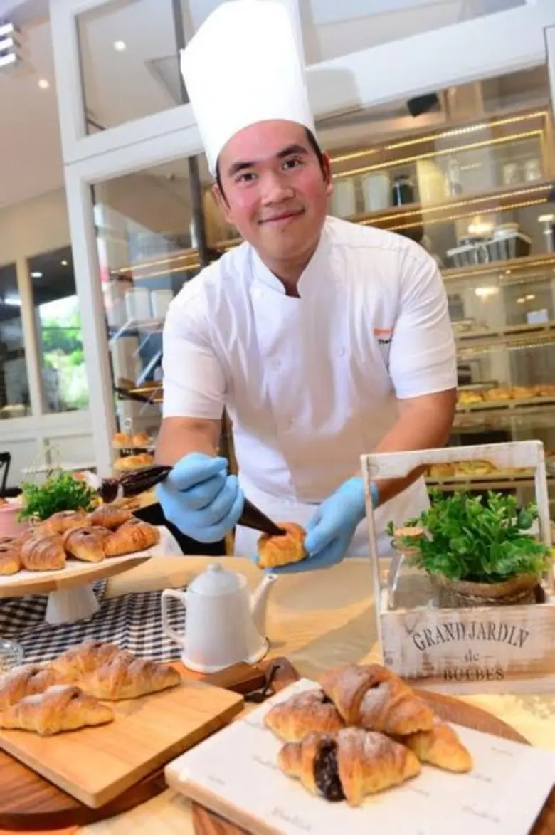 “เบรดทอล์ค” ฉลองความสำเร็จเติบโตสูงสุดกว่า 70% ก้าวสู่ปี 2017 เสริมทัพด้วยช็อกโก ลาวา ครัวซองต์ ต่อเนื่องจากเมนูยอดนิยมครัวซอง ลาวาไข่เค็ม ในปีที่ผ่านมา