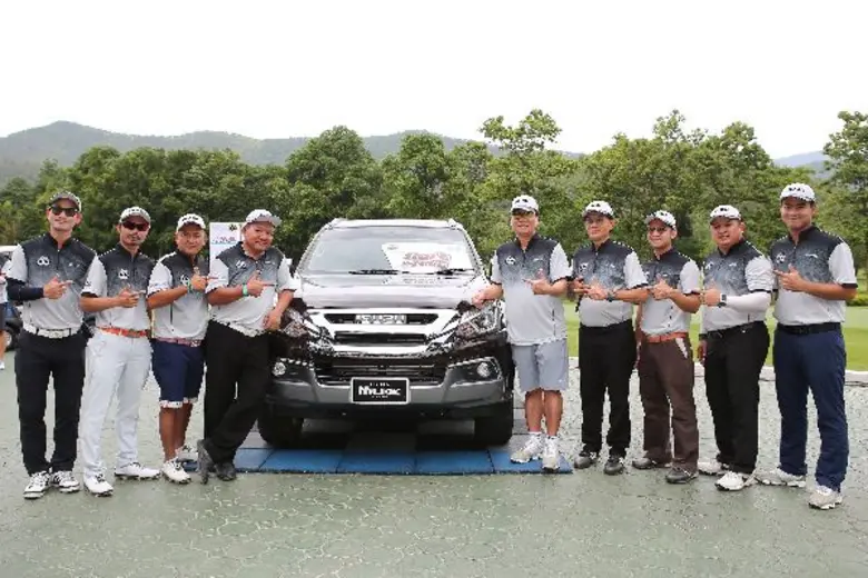 การแข่งขันกอล์ฟอเมเจอร์ยอดนิยมแห่งปี “อีซูซุไทยแลนด์มาสเตอร์ 2017” ก้าวสู่สนาม 2 ณ สนามอัลไพน์กอล์ฟรีสอร์ท เชียงใหม่