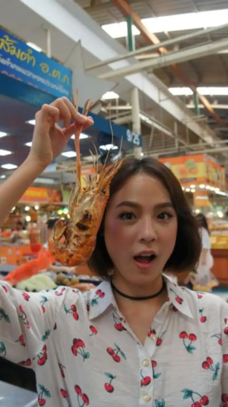 ทีวีไกด์: รายการ “#TEAMGIRL” “เอสเธอร์-แพทตี้-เจนนี่” ดี๊ด๊าบุก “ตลาด อตก.” จัด 5 ที่สุดร้านเด็ดของดี!!!