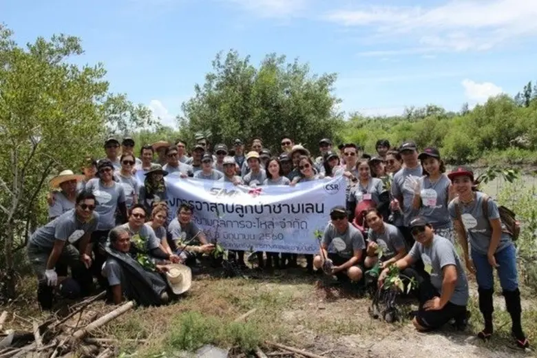 นายธเนส วัฒนกุล กรรมการผู้จัดการ บริษัท ส...