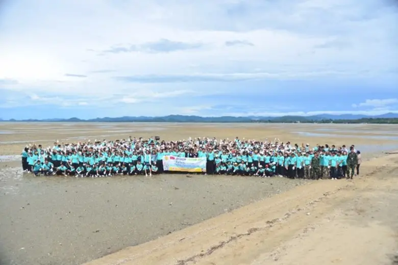 ใส่ใจโลก-ใส่ใจบ้านของเรา เอสเอสไอ–ชุมชนทำความสะอาดหาดแม่รำพึงวันสิ่งแวดล้อมโลก 2560