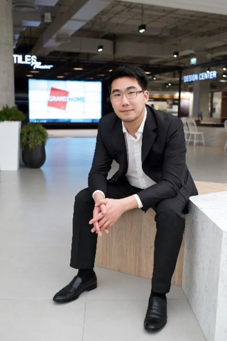 เป็นหนุ่มไฮเปอร์ พอ พีระพล ทยานุวัฒน์ กรร...