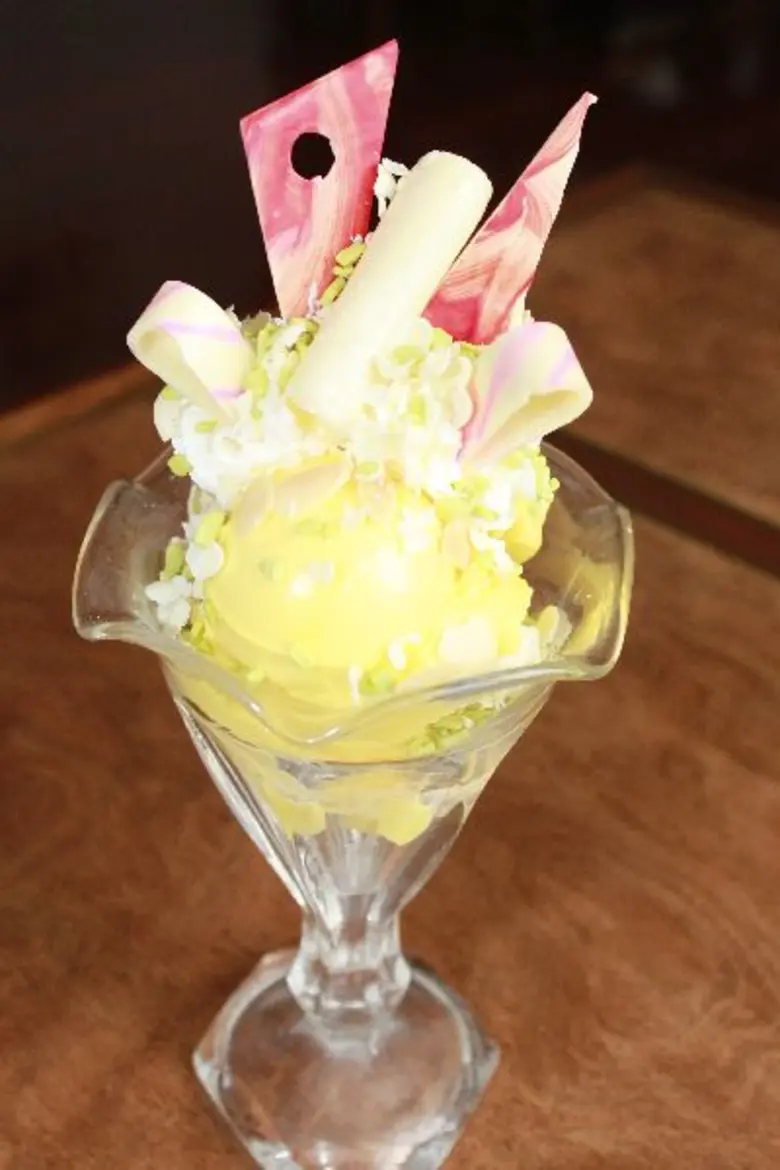 มณเฑียรเบเกอรี่ หลบแดดหนีร้อนมาเติมความคว...