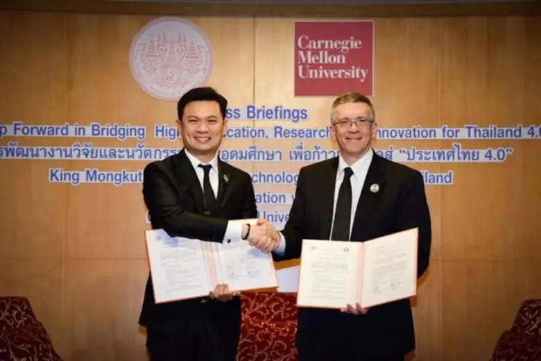 ศ.ดร.สุชัชวีร์ สุวรรณสวัสดิ์ อธิการบดีสถา...