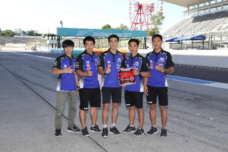 ขุนพลนักบิดสังกัด YAMAHA THAILANDA RACING...