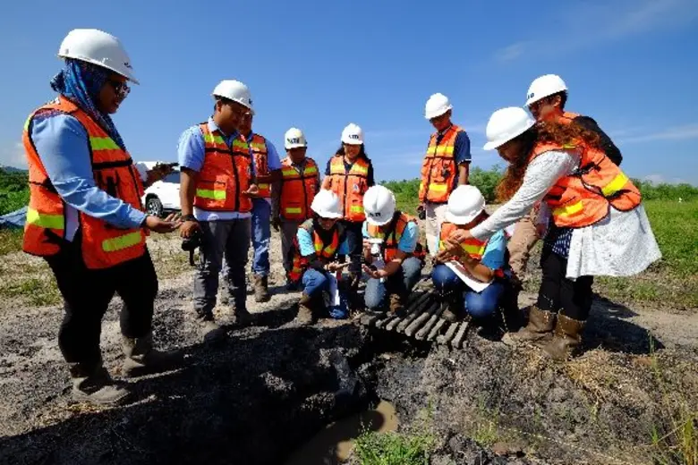 3 เยาวชน “เพาเวอร์กรีนปีที่ 11” ตะลุยศึกษาความหลากหลายทางชีวภาพในอินโดนีเซีย แบ่งปันการเรียนรู้การอนุรักษ์พันธุ์พืช-สัตว์หายาก ปูพื้นฐานการพัฒนาที่ยั่งยืน