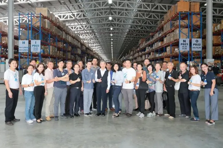 นายปกรณ์ บริมาสพร (กลาง) ประธานกรรมการบริ...